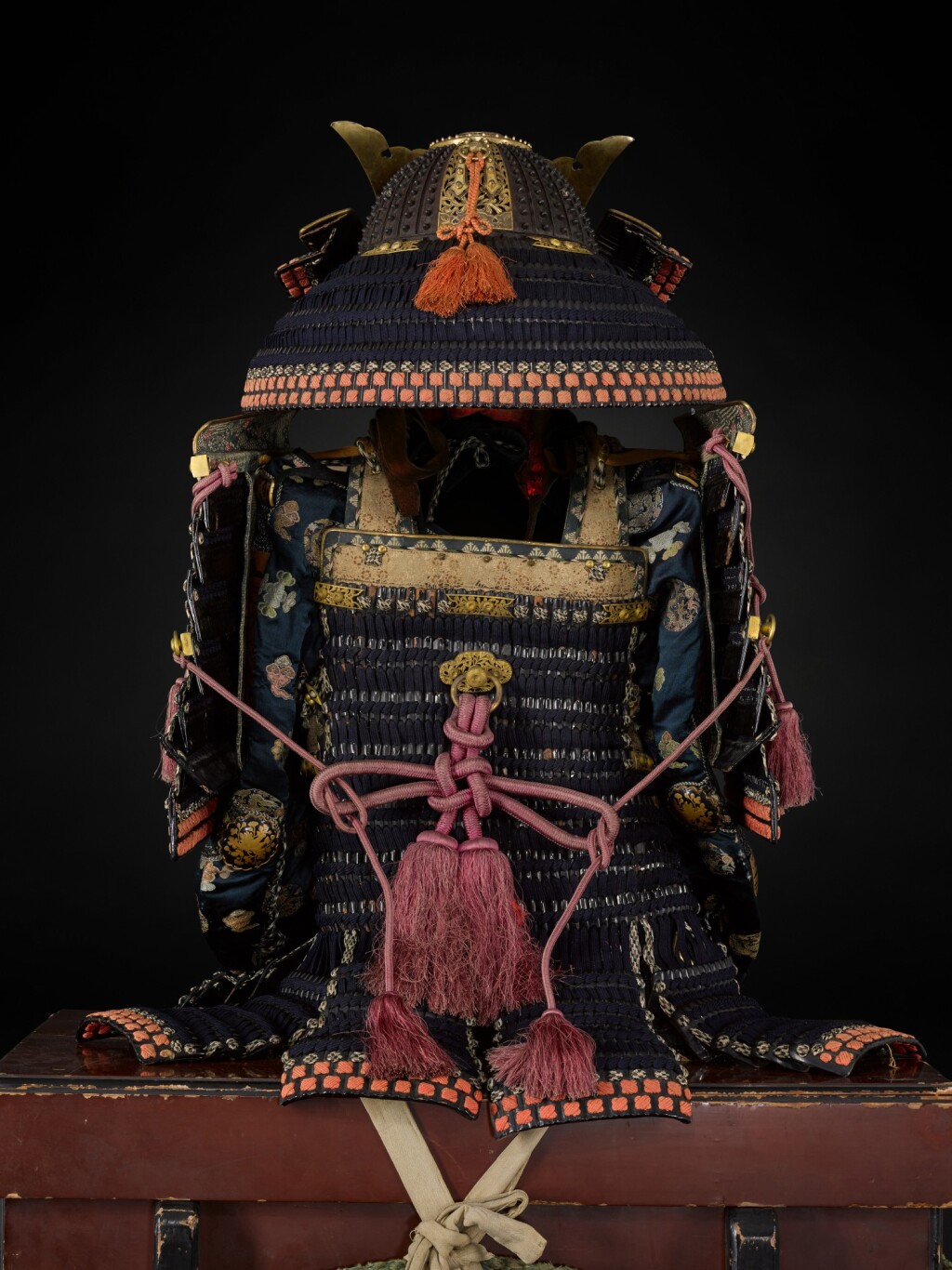 Torrent plyaj kabinalarida jinsiy aloqa Bir odam mushukchaga kiradi